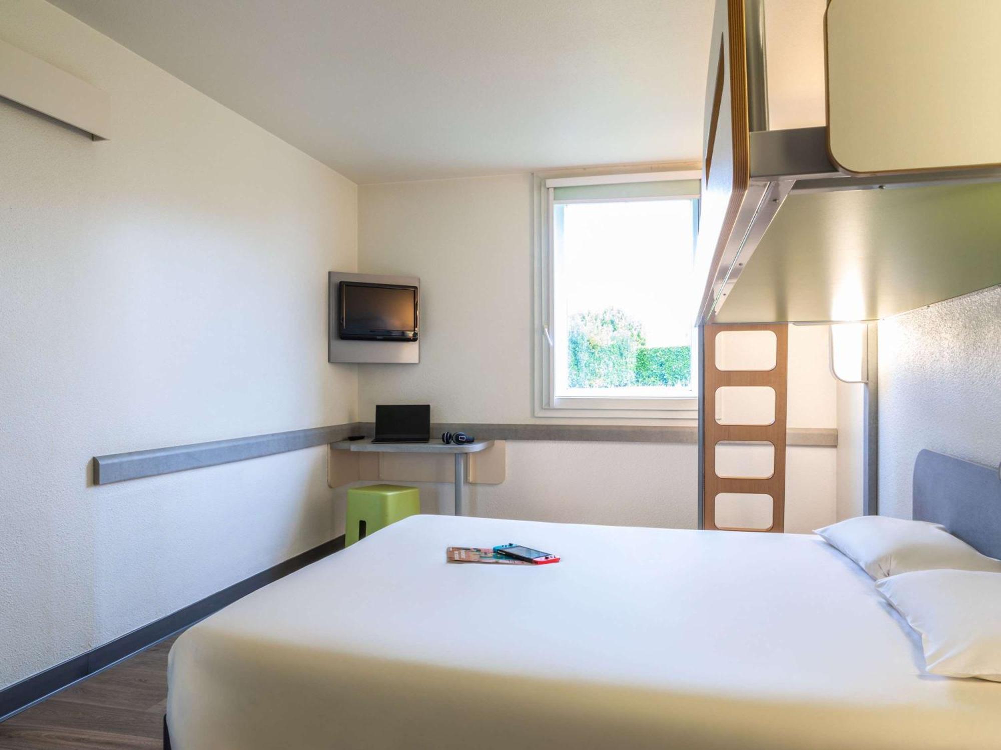 Ibis Budget Roissy Cdg Paris Nord 2 Exterior foto