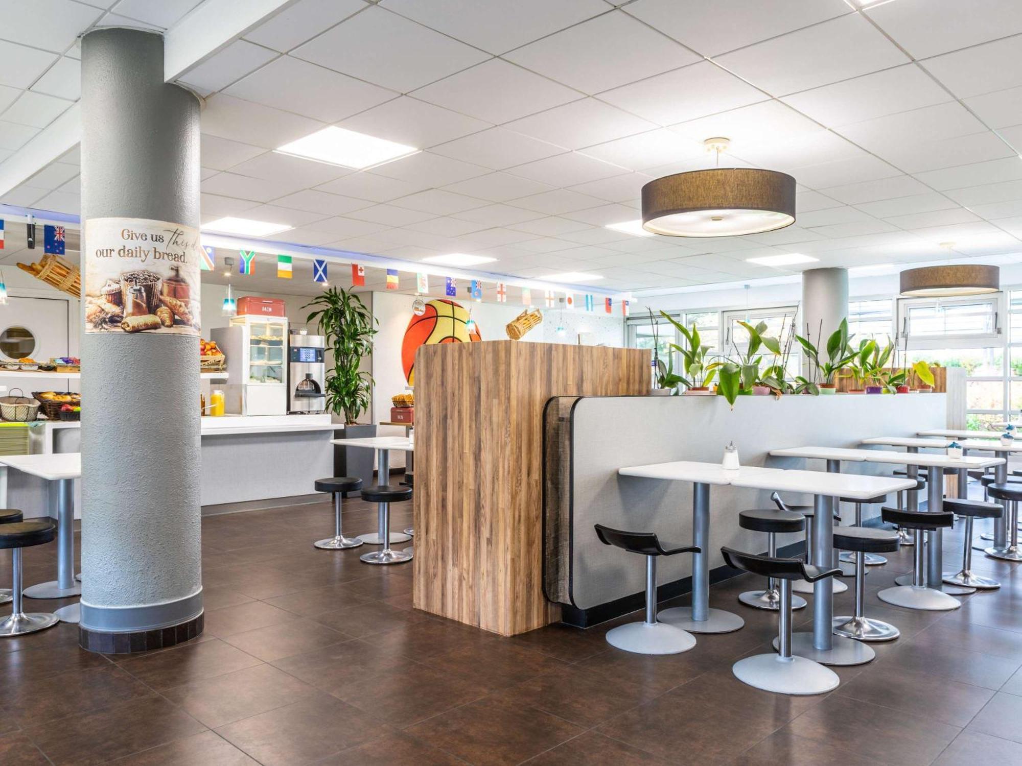 Ibis Budget Roissy Cdg Paris Nord 2 Exterior foto