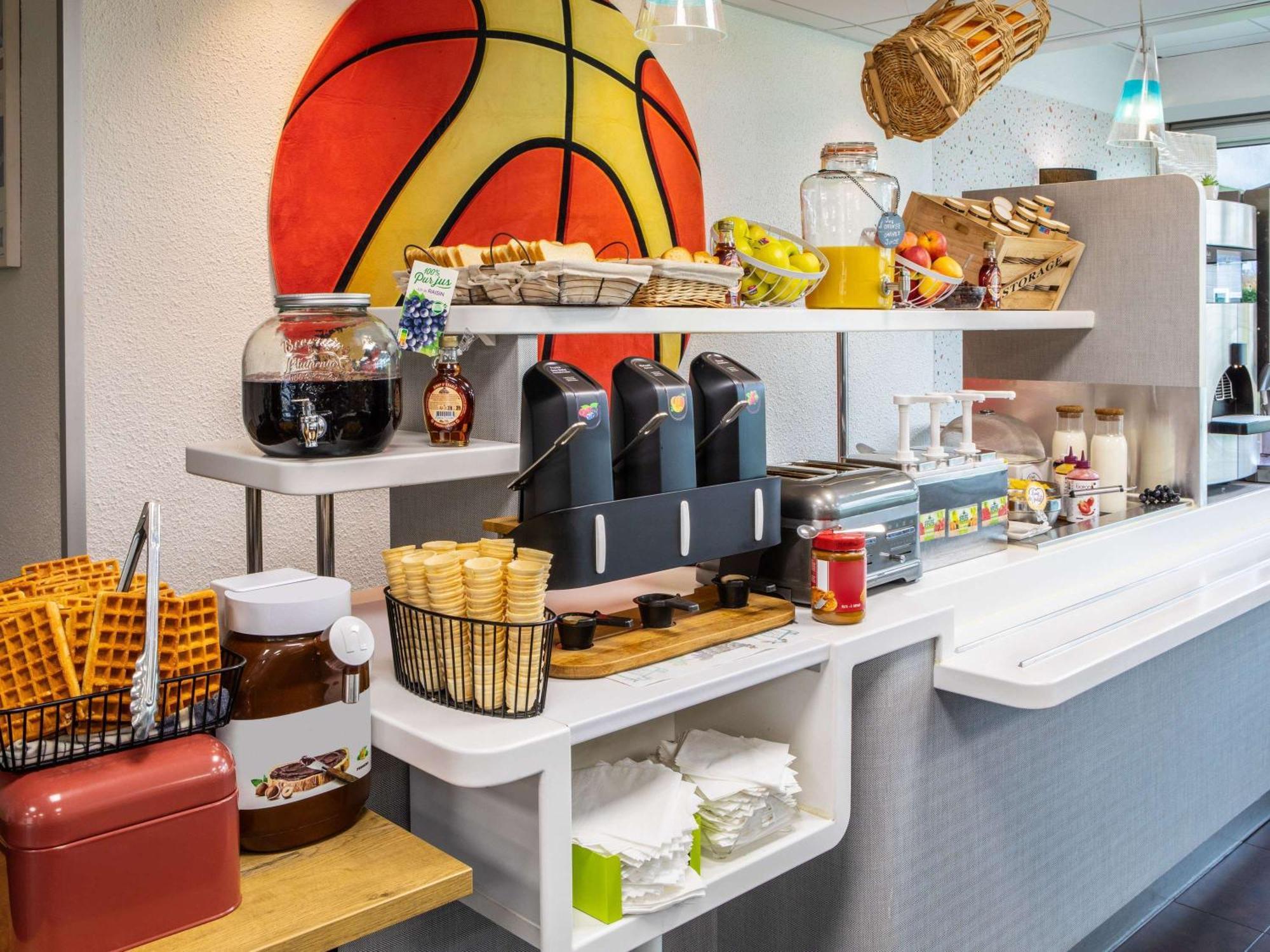 Ibis Budget Roissy Cdg Paris Nord 2 Exterior foto