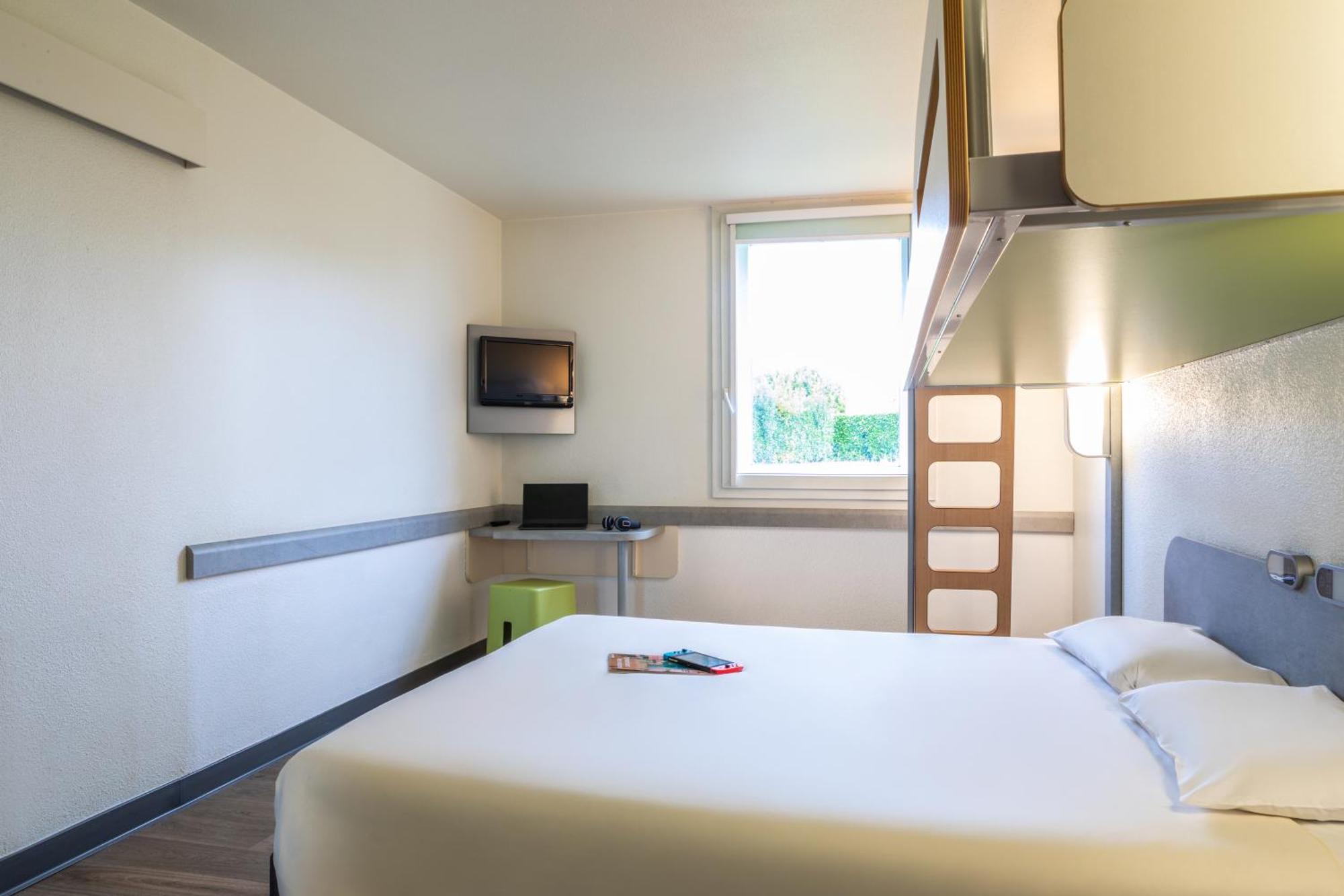Ibis Budget Roissy Cdg Paris Nord 2 Exterior foto