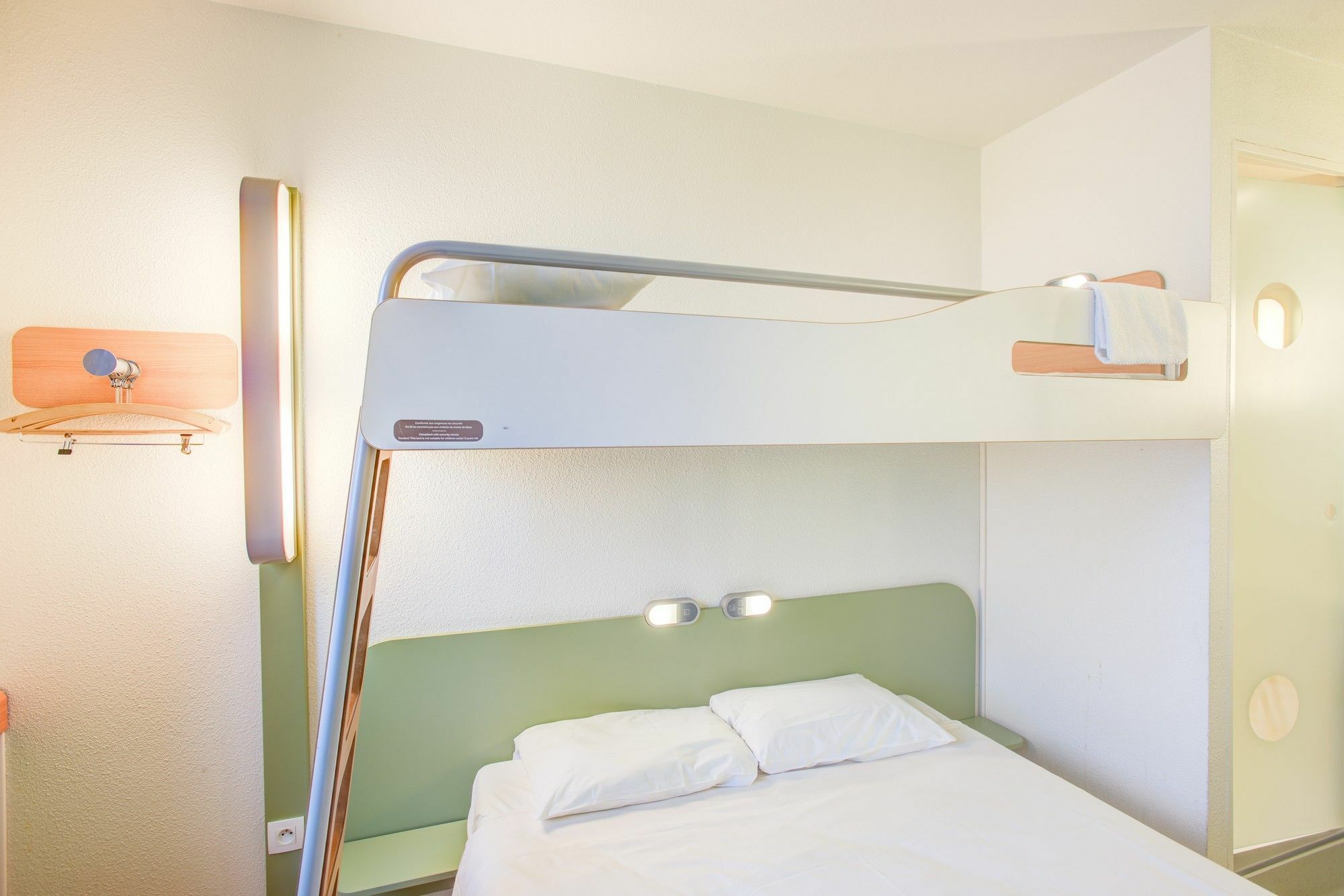 Ibis Budget Roissy Cdg Paris Nord 2 Exterior foto